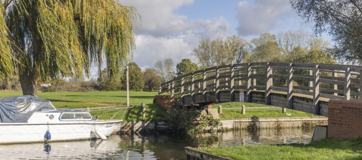Beccles - Bridge over the water Beccles - Bridge over the water